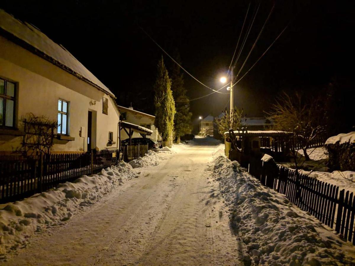 Villa Chaloupka Na Konci Sveta à Raskov Extérieur photo